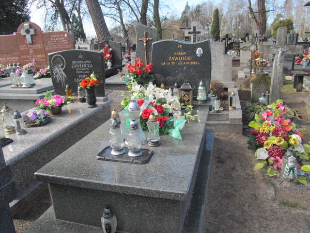 Grób Marianna Zawłocka