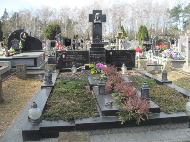 Grób Czesław  Kędzierski